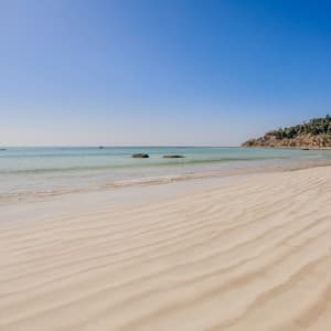 10 Waves: Floating Serenity Dreams - Coastal Sounds