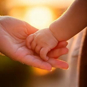 Primeras Melodías Del Bebé: Música Alegre Para Jugar - Academia de canciones de motivación