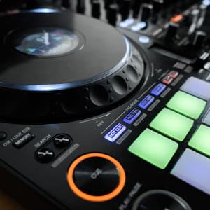 Mindful Reflections: Ambient Music Harmony - Mind of Peace