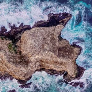 1 Coastal Night: Waves of Tranquil Slumber - Ocean Sounds