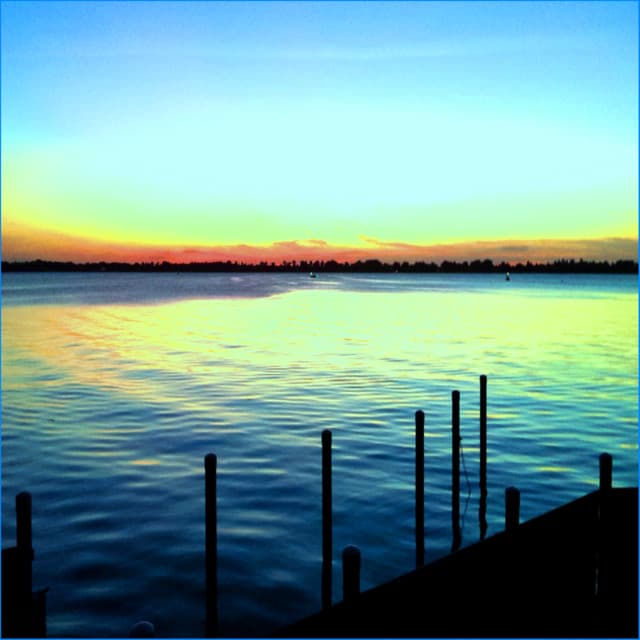 Soothing Background Noises - White Noise Meditation