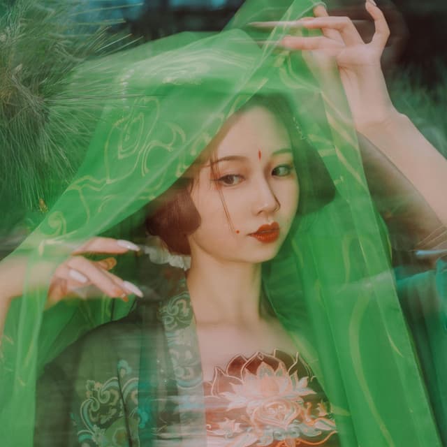 Fragrance of Dew on Eternal Blossoms - Ancient Asian Oasis