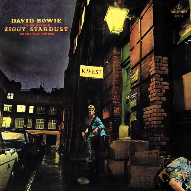 The Rise and Fall of Ziggy Stardust and the Spiders from Mars - David Bowie